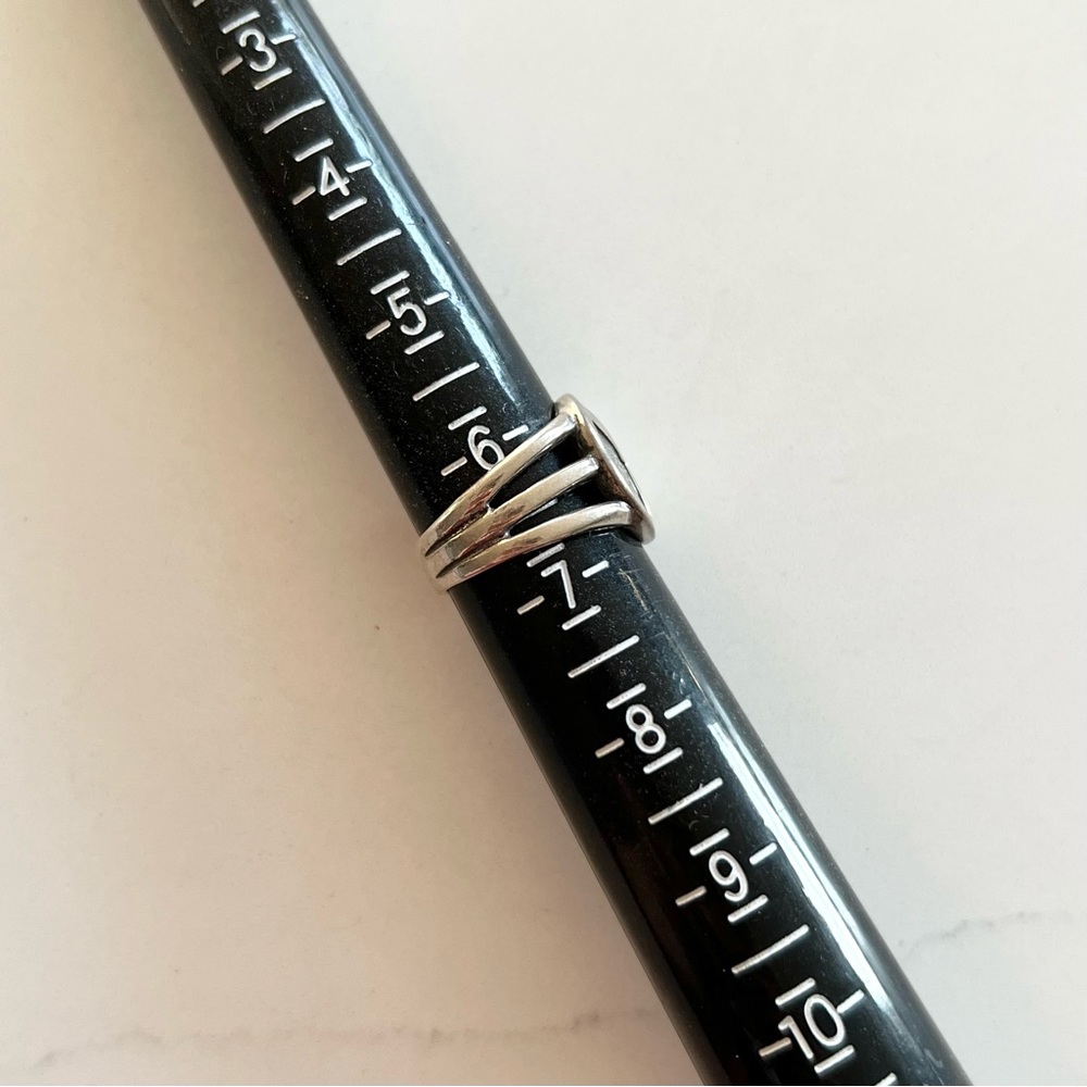 Silpada Silver Peace Symbol Ring with Architectural Design - Picture 11 of 11
